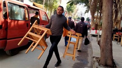  حملات مكثفة لإزالة الإشغالات والإعلانات بالإسكندرية