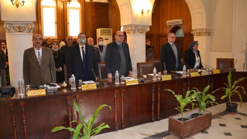 خلال الاجتماع