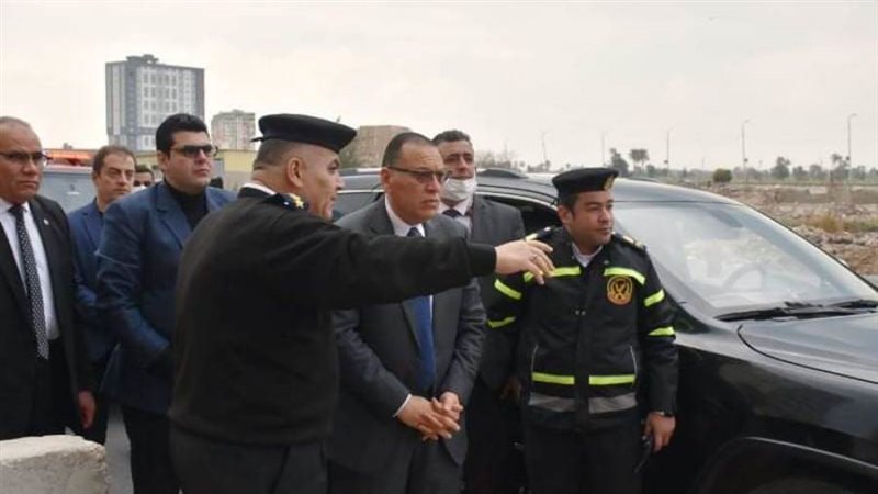 محافظ الشرقية خلال