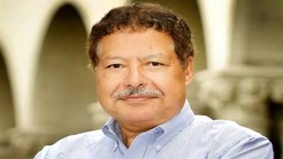 يتوفى العالم ولا يموت.. بروفايل أحمد زويل