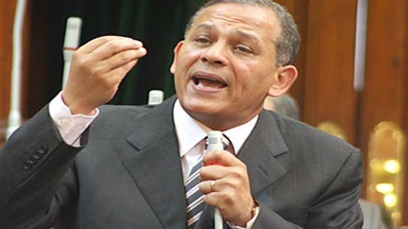 السادات: أرفض منح