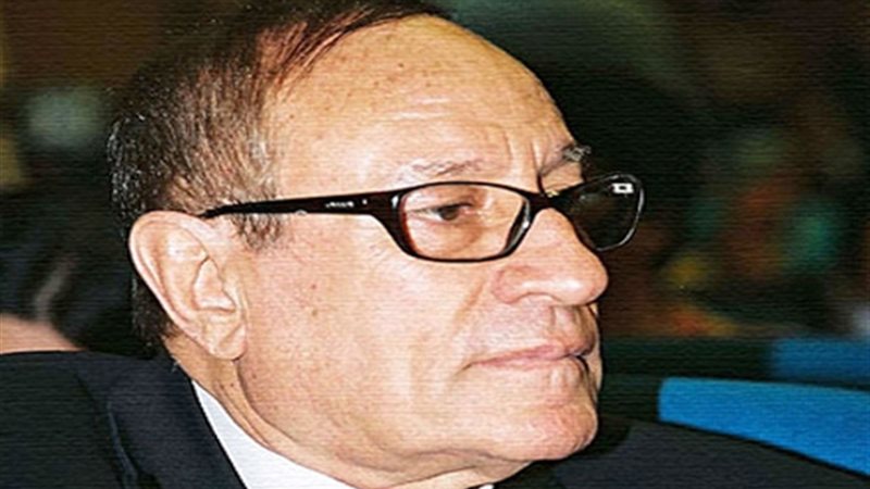 المطرب محمد العزبي