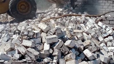 إزالة 10 حالات تعدٍ على الأراضي الزراعية وأملاك الدولة بالبحيرة