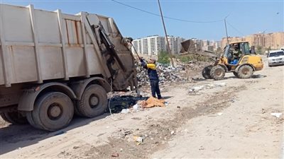 بعد جولة محافظ الإسكندرية رفع تراكمات القمامة بالمنتزه ثان