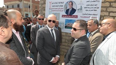 محافظ بني سويف يتابع مشروعات حياة كريمة ويتفقد أعمال التوسعات المرورية