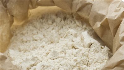 اليونان تقنّن بيع المواد الغذائية 