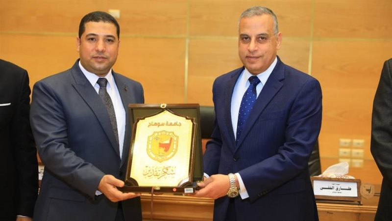 جانب من التكريم