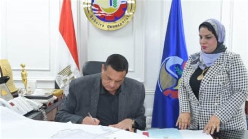 محافظ البحيرة يعتمد