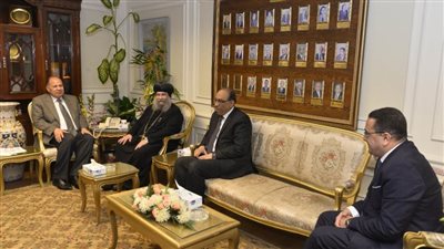 محافظ أسيوط يستقبل نائب وزير الصحة لشئون السكان ويعقدان اجتماعًا مع أعضاء لجان حماية الطفولة