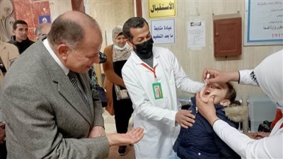 محافظ أسيوط يتفقد فعاليات الحملة القومية للتطعيم ضد مرض شلل الأطفال 