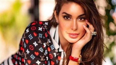 ياسمين صبري تستعرض مهارتها في إطلاق النار.. على هامش حضورها حملة 