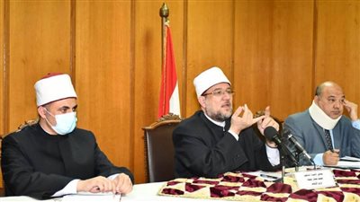 قرار عاجل للأوقاف بشأن فتح دور المناسبات ونظافة المساجد