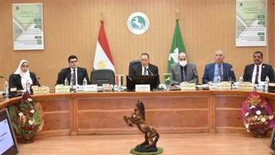 محافظ الشرقية يشدد على تكثيف الحملات التفتيشية على الأسواق وتوافر السلع الغذائية 