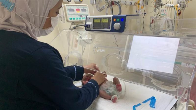 فحص قلوب حديثي الولادة