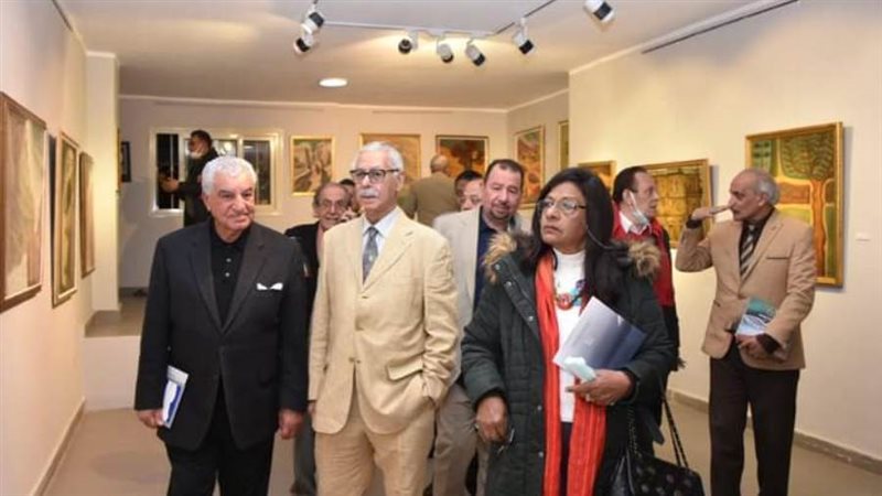 أثناء افتتاح المعرض