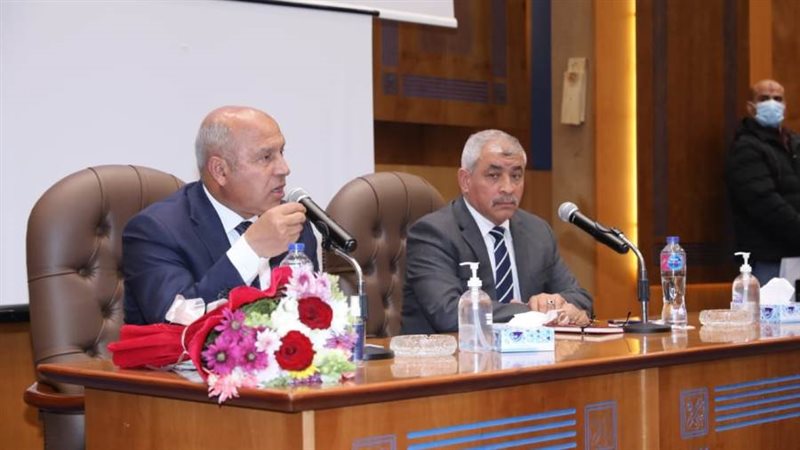 وزير النقل يتفقد