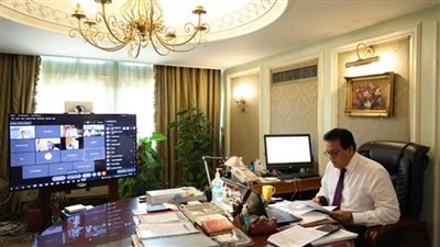 وزير التعليم العالي يشيد بجهود علماء وباحثي معهد تيودور بلهارس