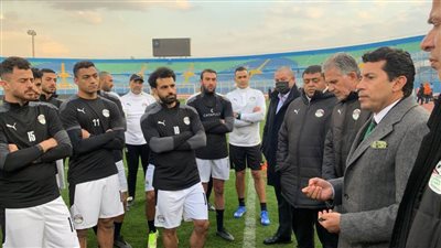 وزير الرياضة يوجه كلمة لمنتخب الفراعنة.. والننى وصلاح يردان 