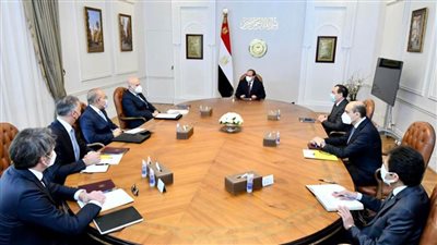الرئيس السيسي يستقبل وفداً من شركة إيني الإيطالية للبترول بحضور وزير البترول