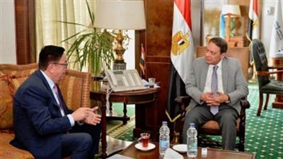 رئيس الأعلى للإعلام يبحث مع السفير الكازاخستاني سبل التعاون الإعلامي