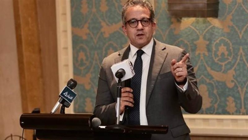 وزير السياحة