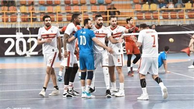 طائرة الزمالك تطيح بالأهلي من الدوري وتواجه الاتحاد في النهائي