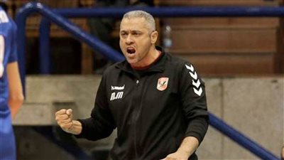 الأهلي يجدد الثقة في مدرب الطائرة بعد خسارة الدوري