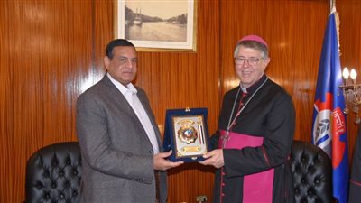 محافظ البحيرة يستقبل مطران الكنيسة الكاثوليكية للاتين في مصر