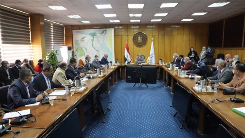 وزير القوى العاملة