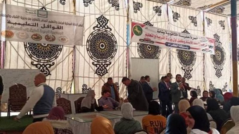 جانب من القوافل التعليمية