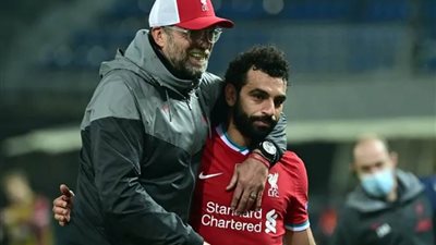 كلوب يكشف آخر تفاصيل تجديد عقد محمد صلاح