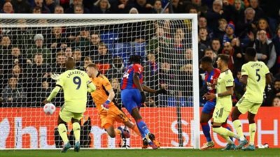 خسارة أرسنال من كريستال بالاس بثلاثية نظيفة في الدوري الإنجليزي 