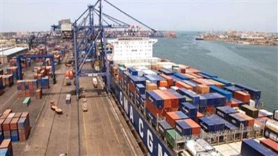 تداول 385 شاحنة و5870 طن بضائع عامة ومتنوعة بموانئ البحر الأحمر