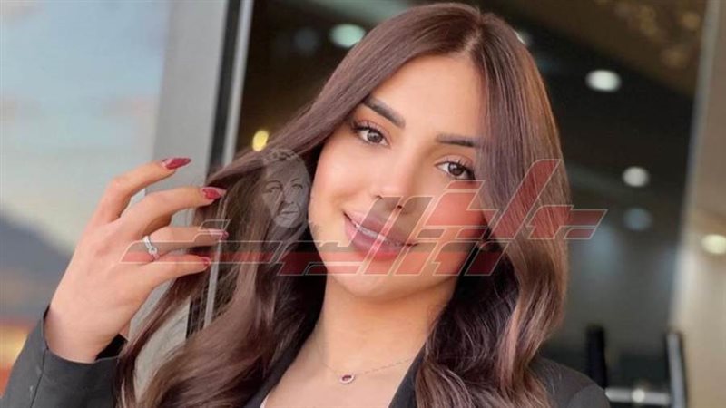 الفنانة هالة يوسف