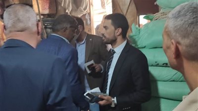 ضبط ٣٣٠ كرتونة زيت و مكرونة تم تجميعها بغرض الاحتكار في أسواق البحيرة