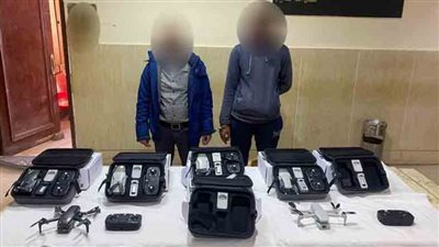 ضبط شخصين لقيامهما ببيع طائرات إلكترونية لاسلكية مزودة بكاميرات سرية بالقاهرة