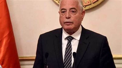 محافظ جنوب سيناء يضع حجر أساس مسجد وقرية بمضمار الهجن بشرم الشيخ