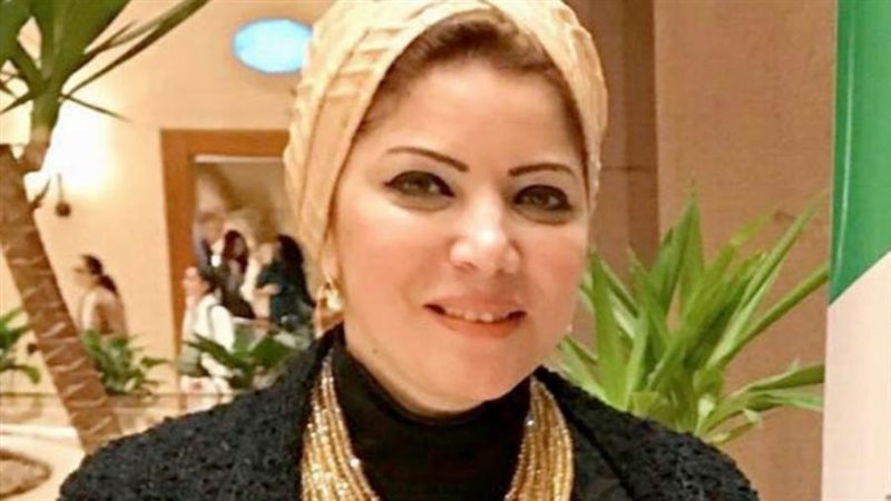 الدكتورة منال العبسي