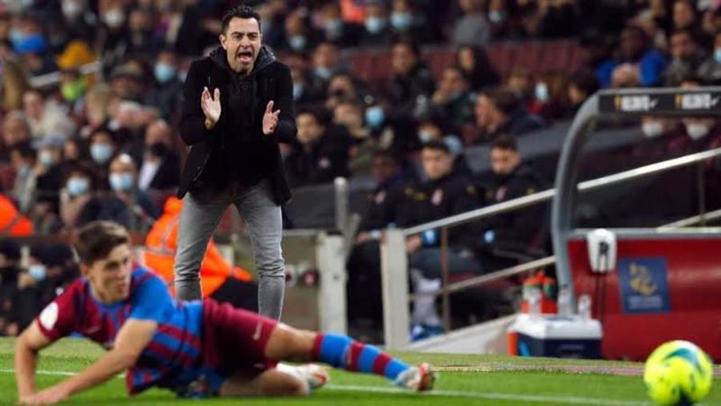 تشافى خلال إحدى المباريات