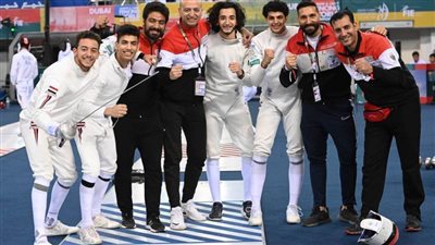 منتخب شباب سيف المبارزة يتوج بذهبية بطولة العالم للسلاح بدبي