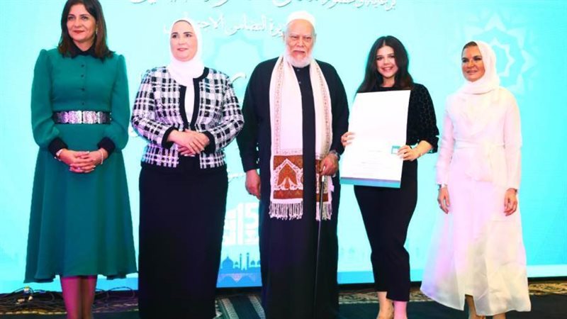 الدتور على جمعة وزيرة