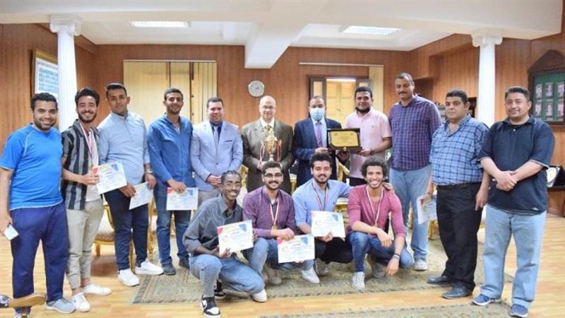 ملتقي شعوب ضد التطرف