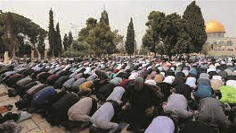 صلاة الجمعة الأولى