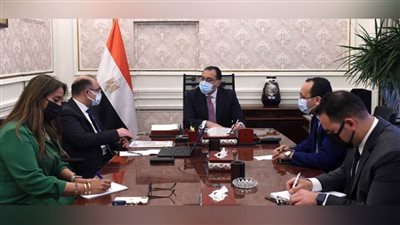 مدبولي: تنسيق دائم مع إدارة البورصة وتبني الخطط الطموحة لتحقيق الشمول المالي والاستثماري