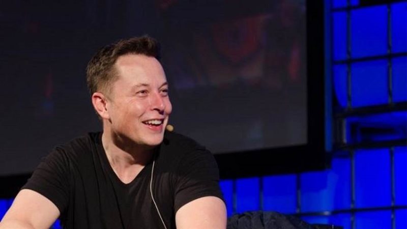 إيلون ماسك الرئيس