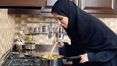 حكم تذوق الطعام فى رمضان.. الإفتاء تجيب 