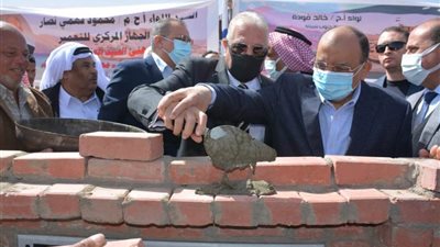 محافظ جنوب سيناء: إنشاء 120 منزلا بدويا لسكان قرية رأس النقب