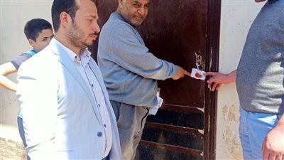 غلق وتشميع 7 منشآت طبية تدار بدون ترخيص بالبحيرة