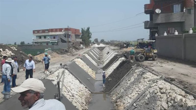 أعمال تبطين الترع