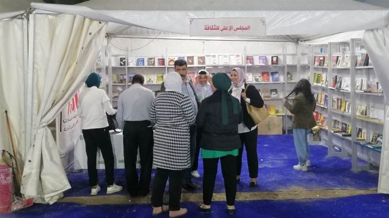 جانب من المعرض